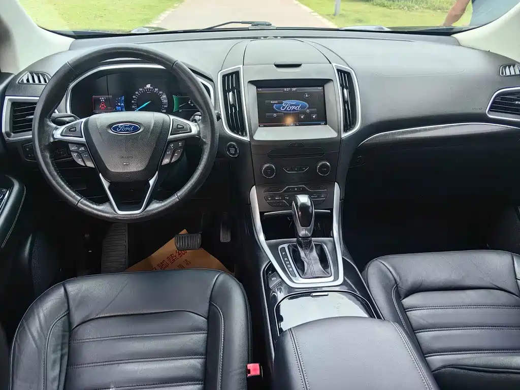 Ford Edge 2016 — фото 6