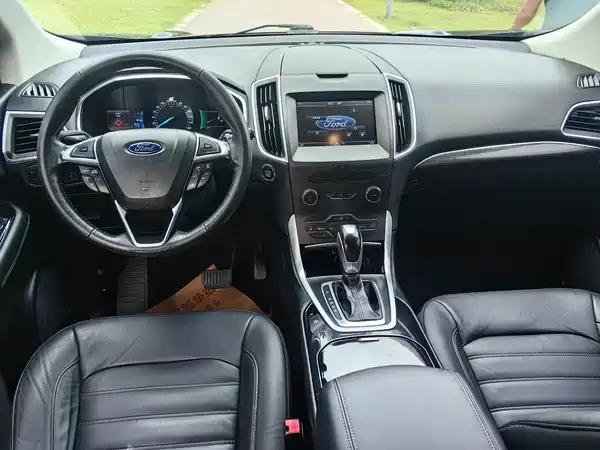 Ford Edge 2016