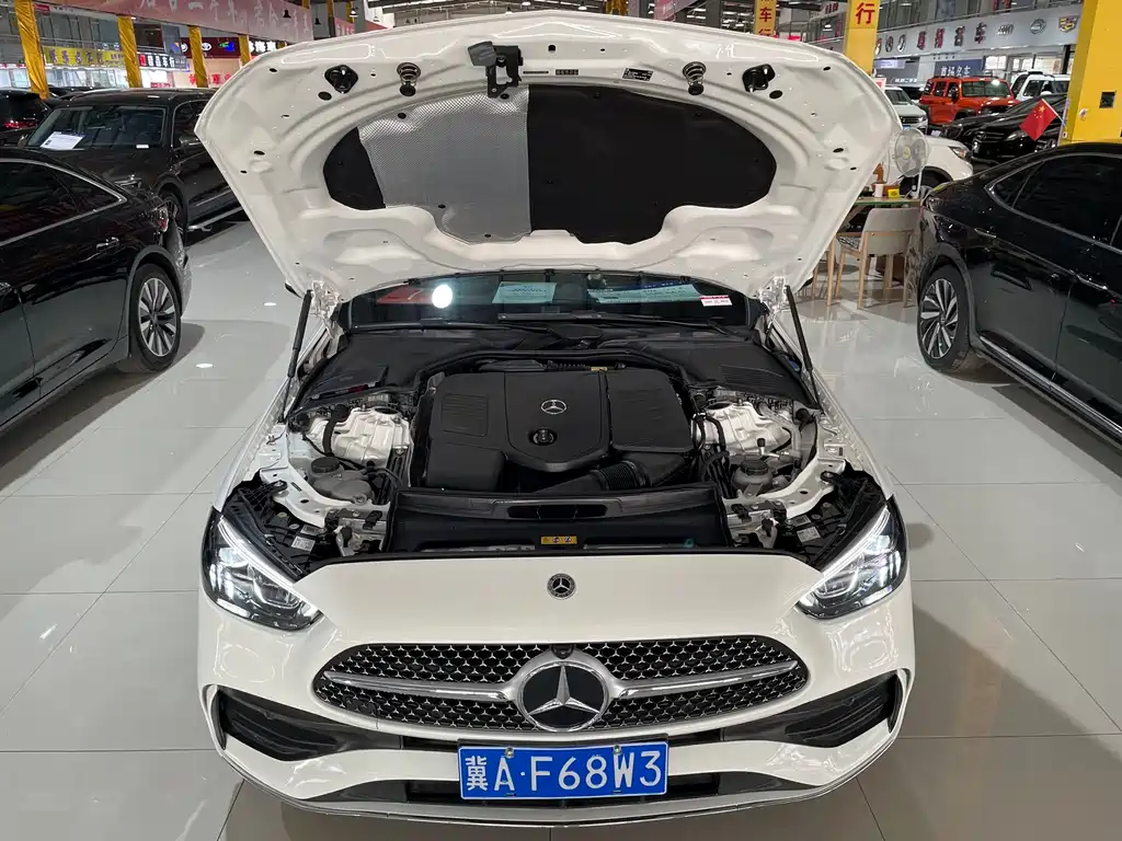 Mercedes-Benz C-Class 2023 — фото 17