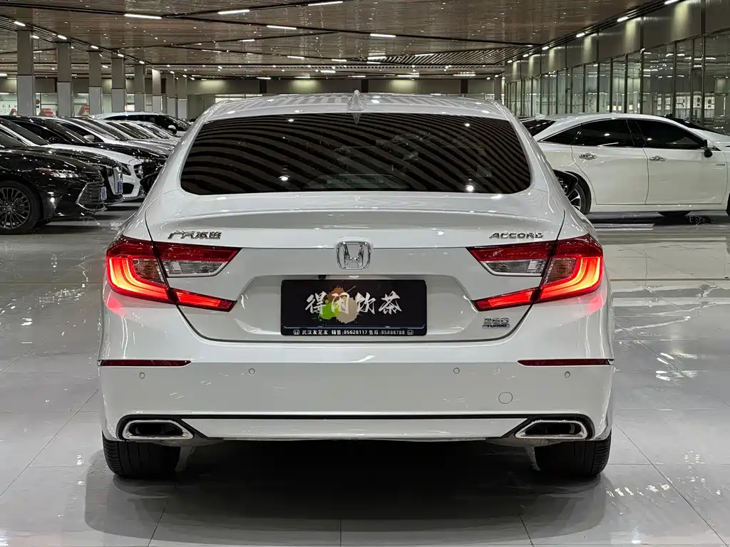 Honda Accord 2020 — фото 16