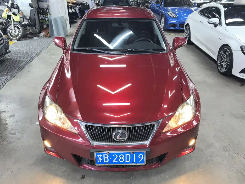 Lexus IS 2013