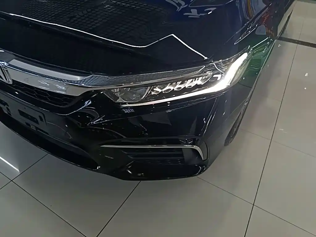 Honda Inspire 2020 — фото 18