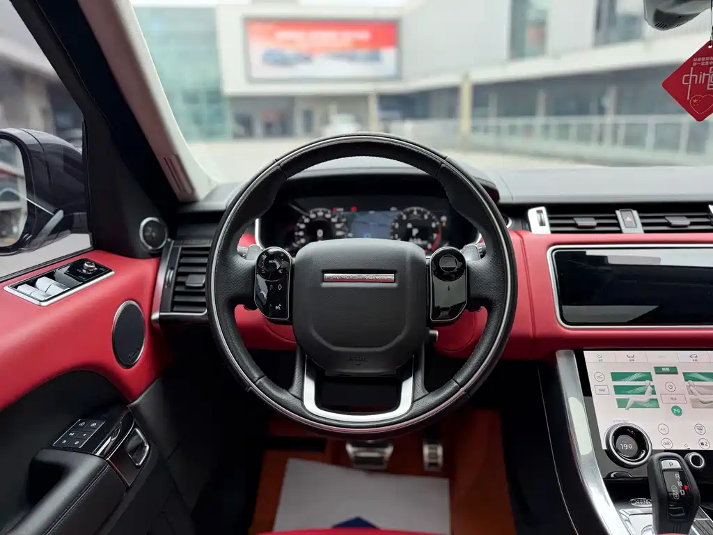 Land Rover Sport 2023 — фото 14