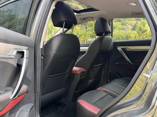 Geely Binyue 2022