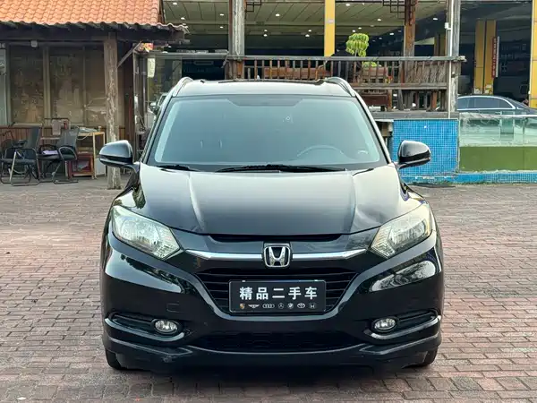 Honda Vezel 2015