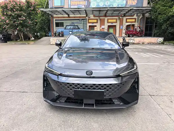 Changan UNI-V 2024