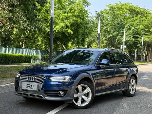 Audi A4 2014