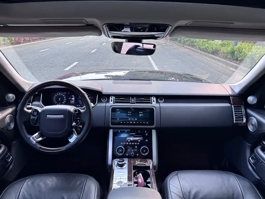 Land Rover Range Rover 2021 — фото 13