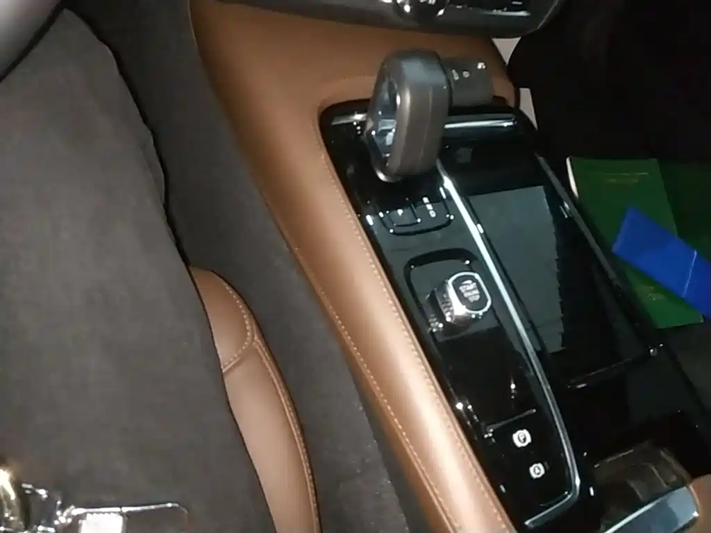 Volvo S90 PHEV 2023 — фото 14