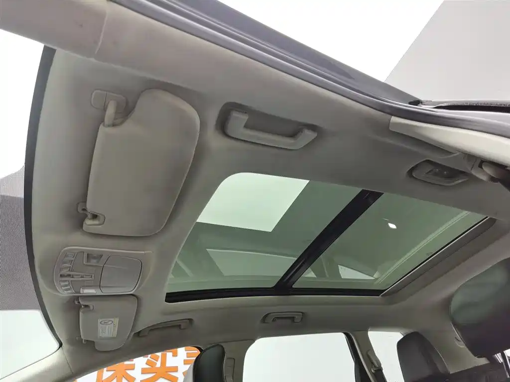 Ford Edge 2023 — фото 14