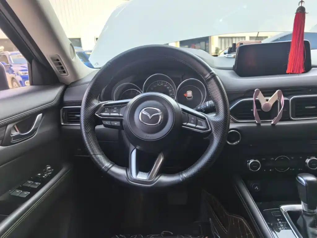Mazda CX-5 2018 — фото 11