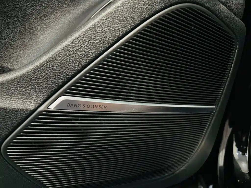 Audi Q7 2023 — фото 13