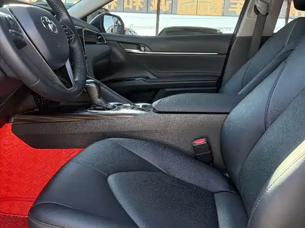 Toyota Camry 2018