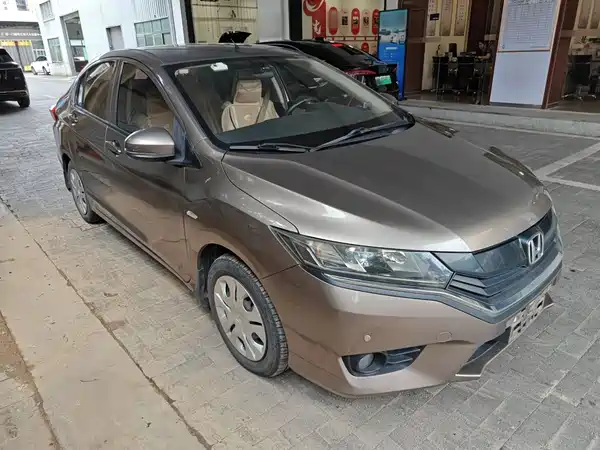 Honda Greiz 2016