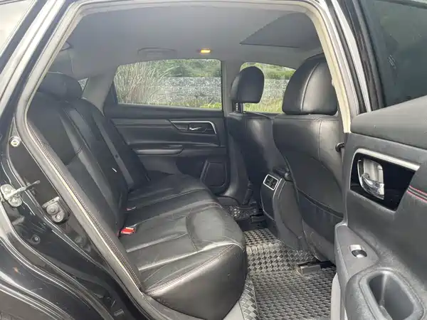 Nissan Teana 2018