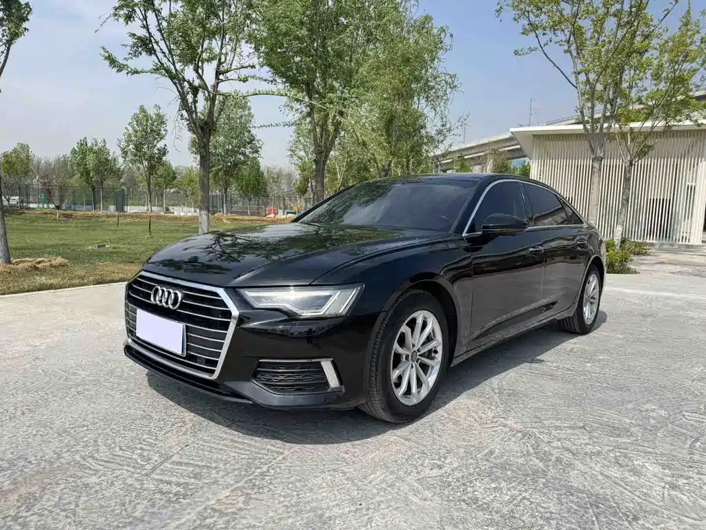 Audi A6L 2019 — фото 1