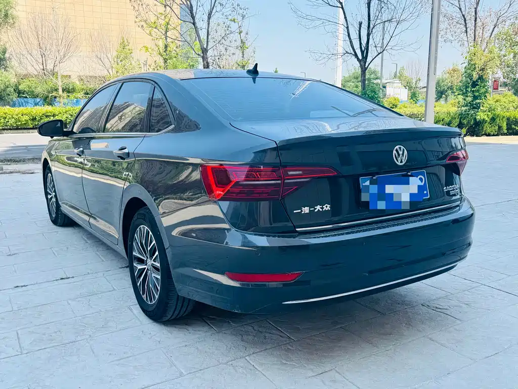 Volkswagen Sagitar 2021