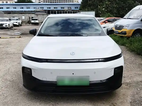 Leapmotor B01 2025