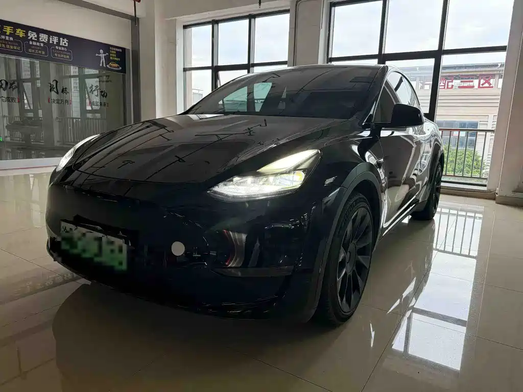 Tesla Model Y 2021 — фото 1