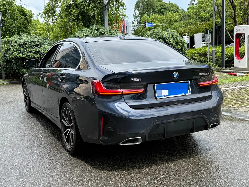 BMW 3 Series 2025 — фото 17