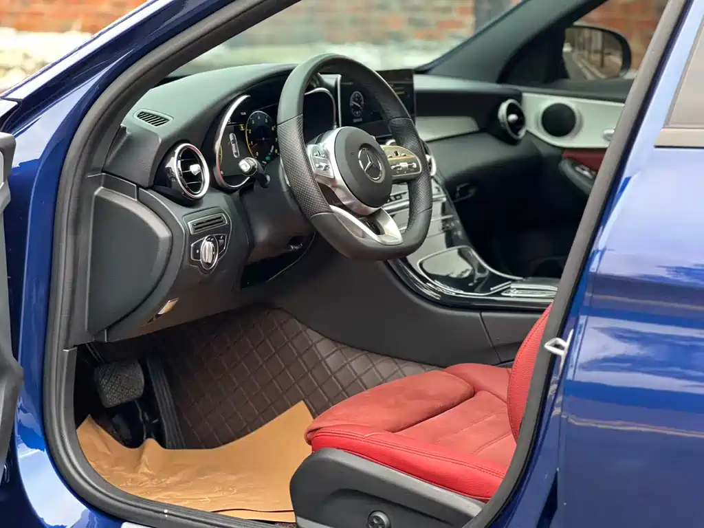 Mercedes-Benz C-Class 2020 — фото 11