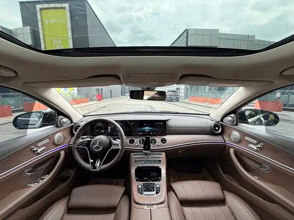 Mercedes-Benz E-Class 2022