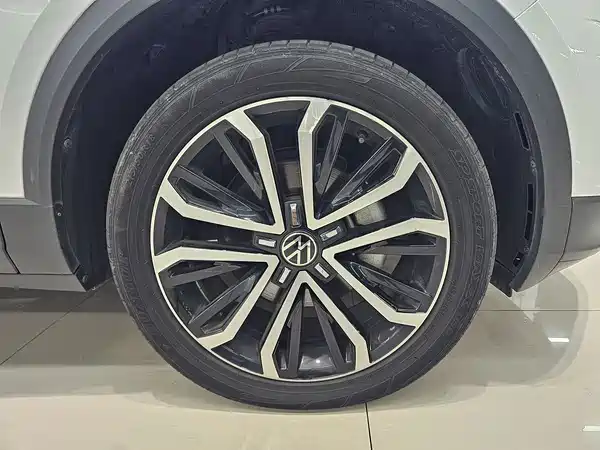 Volkswagen T-Roc 2023