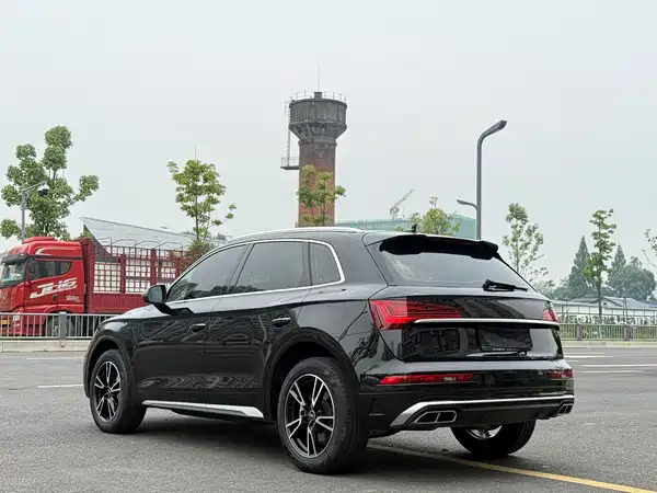 Audi Q5L 2023