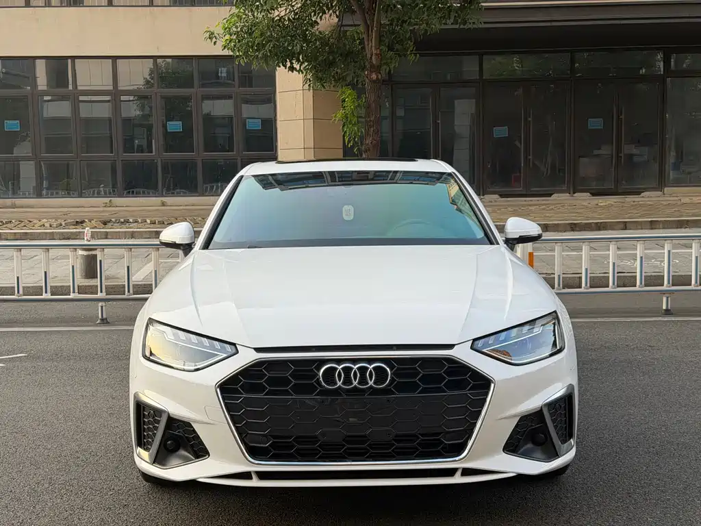 Audi A4L 2023