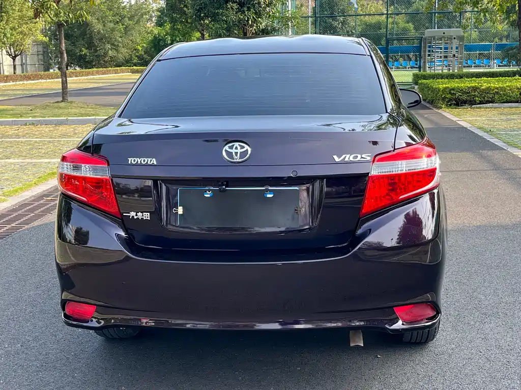 Toyota Vios 2014 — фото 6