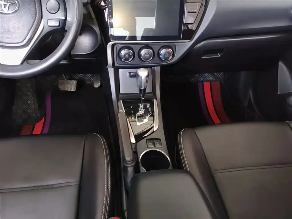 Toyota Corolla 2019 — фото 14