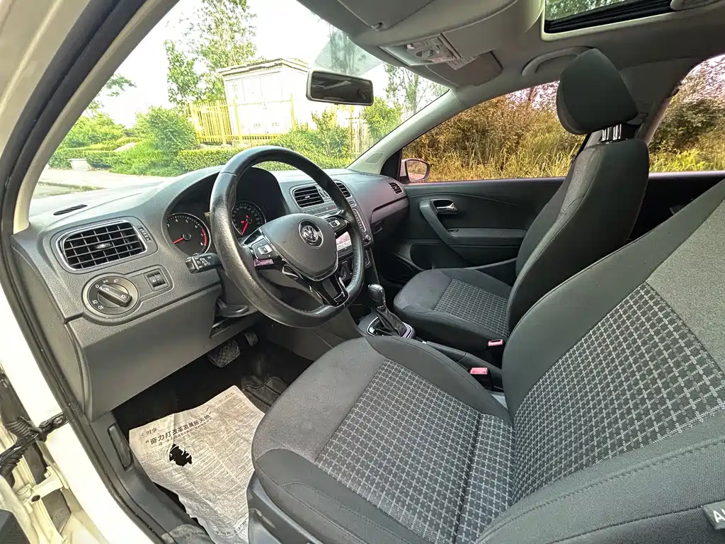 Volkswagen Polo 2016