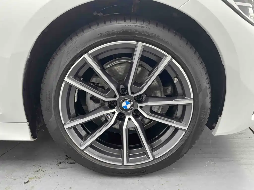 BMW 3 Series 2022 — фото 18