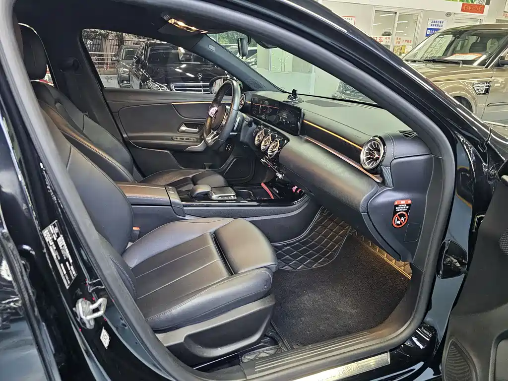 Mercedes-Benz A-Class 2022 — фото 16