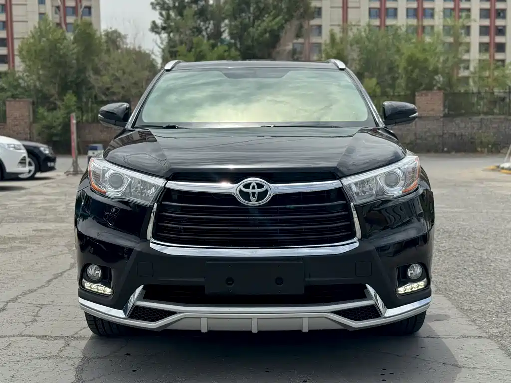 Toyota Highlander 2015 — фото 2
