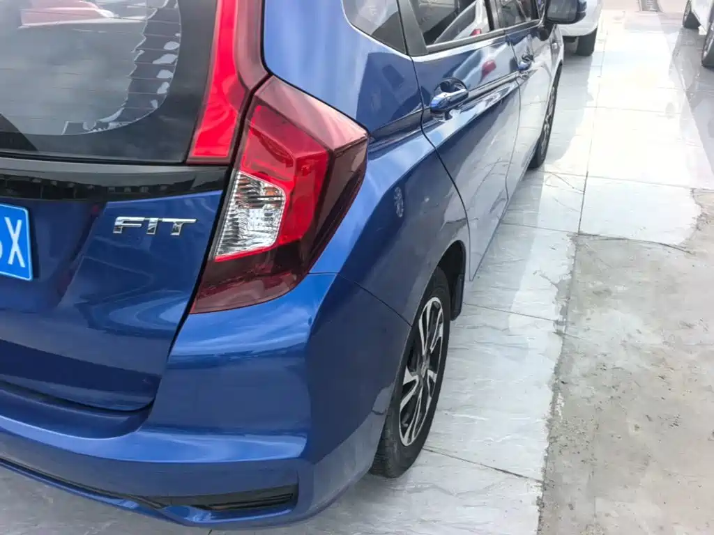 Honda Fit 2018 — фото 8
