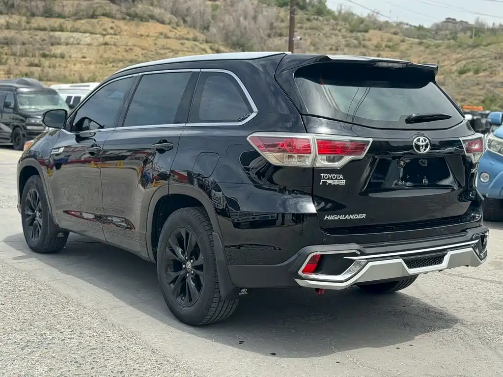 Toyota Highlander 2015 — фото 7