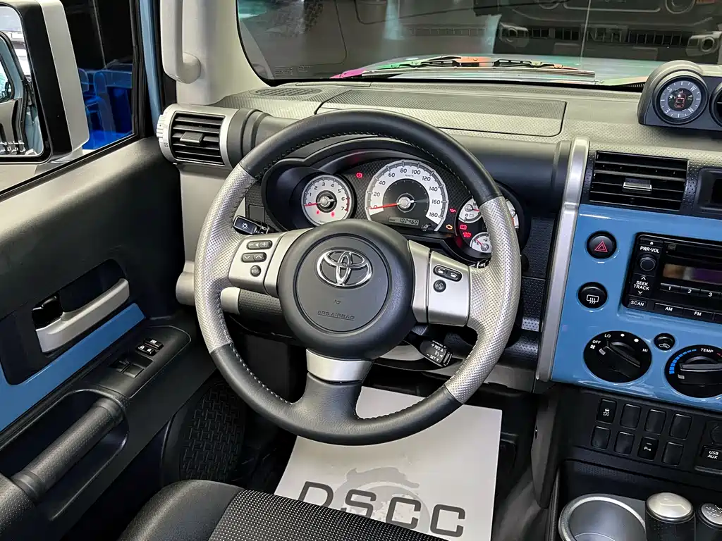 Toyota FJ Cruiser 2019 — фото 11
