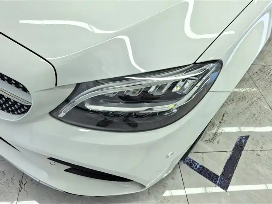 Mercedes-Benz C-Class 2021
