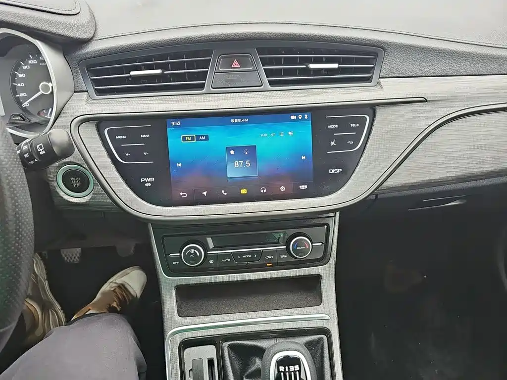 Geely Emgrand GS 2019 — фото 11
