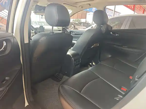 Nissan Tiida 2021
