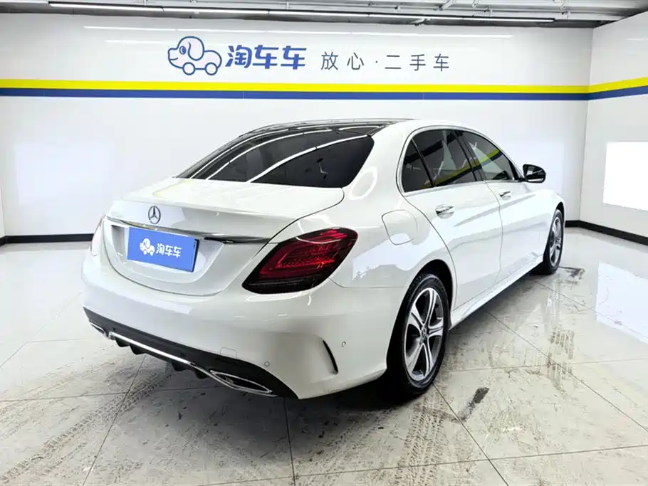 Mercedes-Benz C-Class 2021