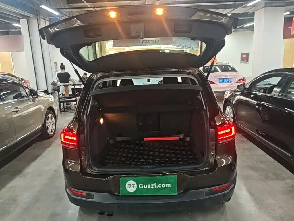 Volkswagen Tiguan 2018 — фото 19