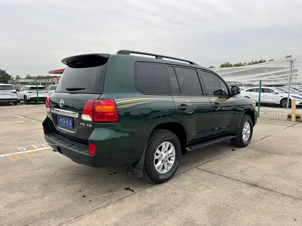 Toyota Land Cruiser 2012