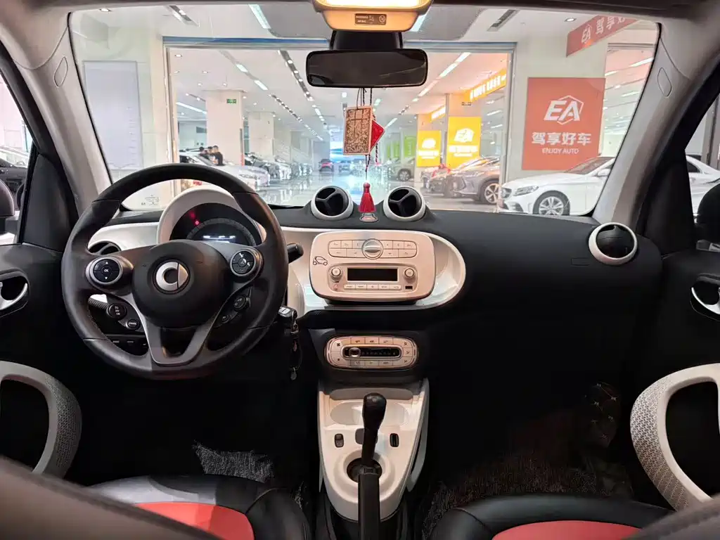 smart fortwo 2017 — фото 5