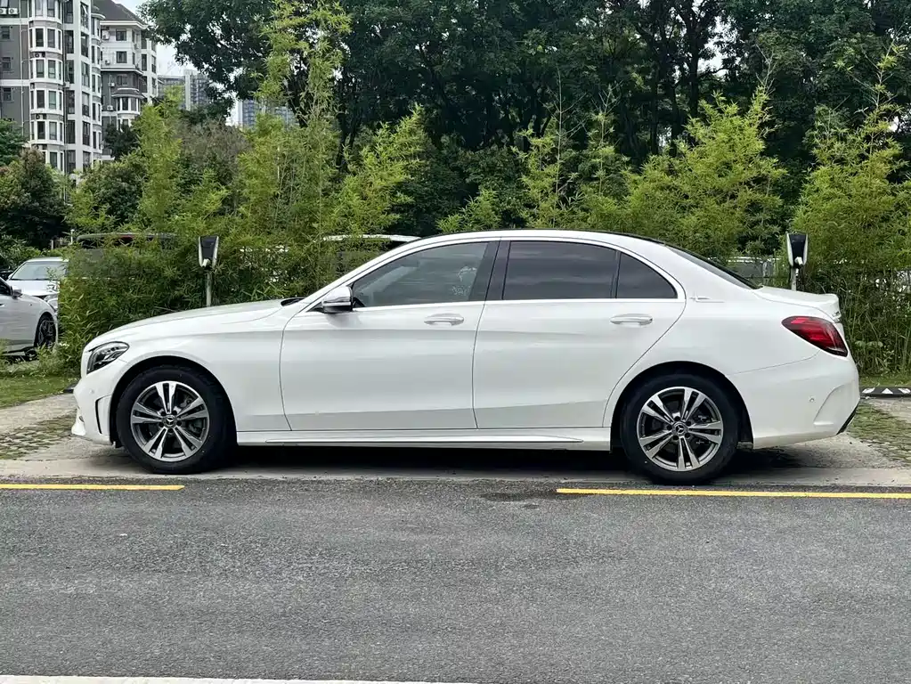 Mercedes-Benz C-Class 2020 — фото 4