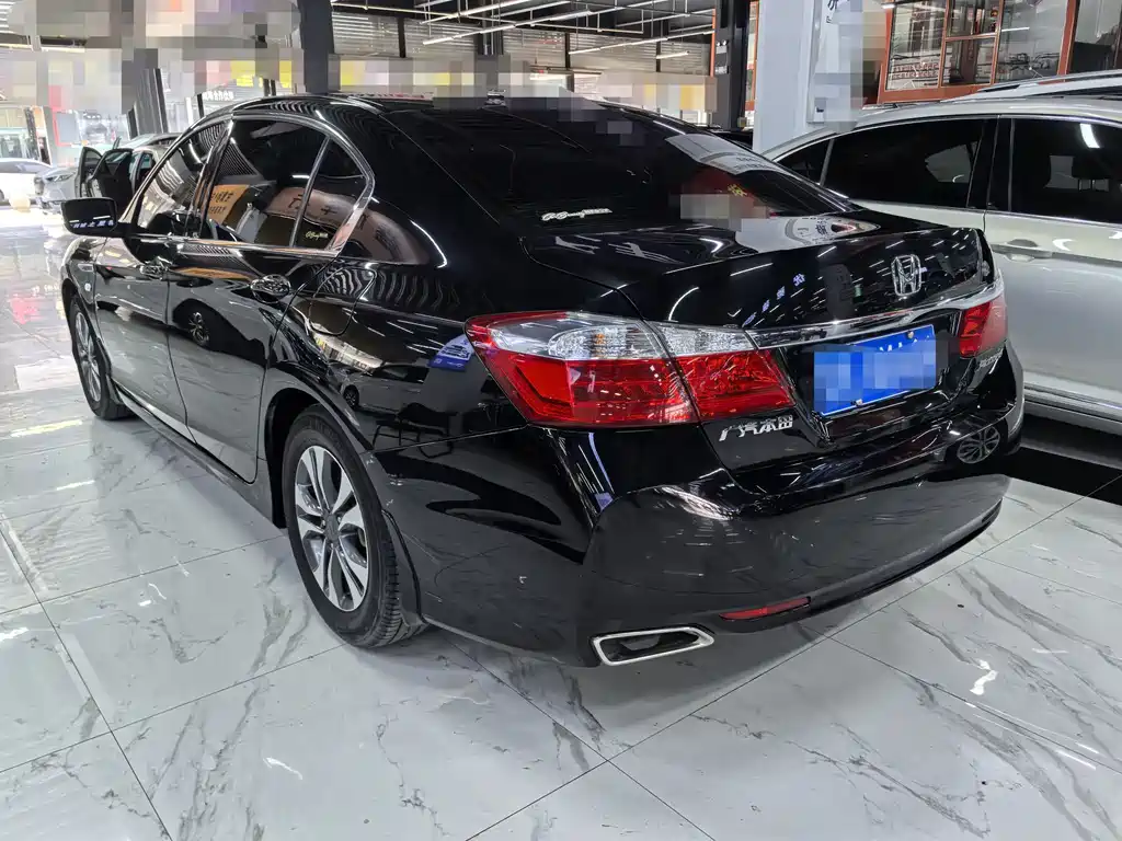 Honda Accord 2015 — фото 4