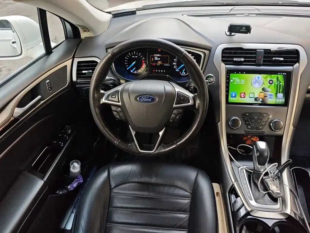 Ford Mondeo 2015 — фото 6