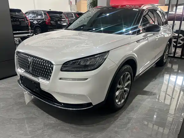 Lincoln Corsair 2021