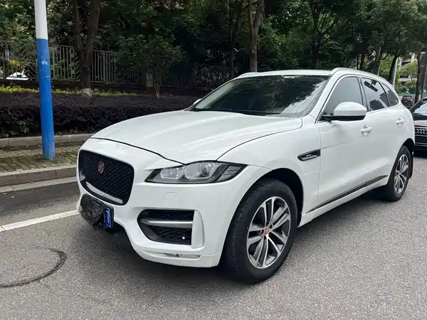 Jaguar F-PACE 2018